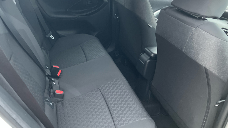 Toyota Yaris 1.5 Hybrid Design 5dr CVT Hybrid Hatchback